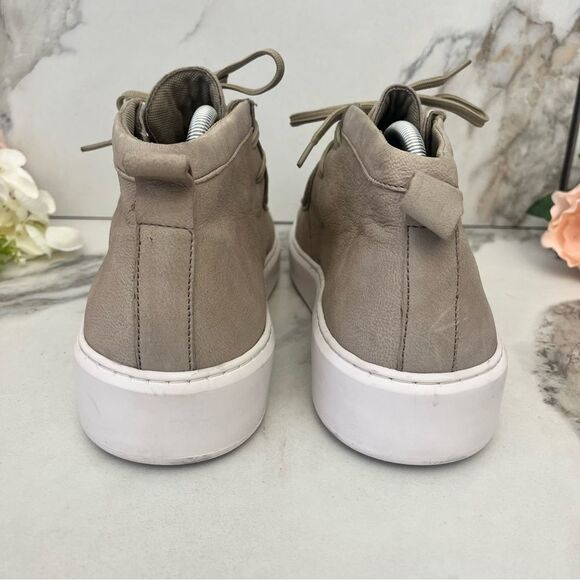 STEVE MADDEN Willis High-Top Chukka Sneaker in Taupe Leather Size 12 - Picture 11 of 15